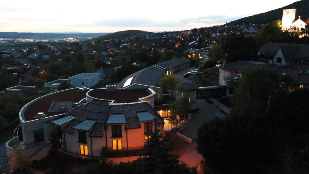 Hotel Zlaty Klucik - Golden Key With Luxury Spa Nitra Ngoại thất bức ảnh